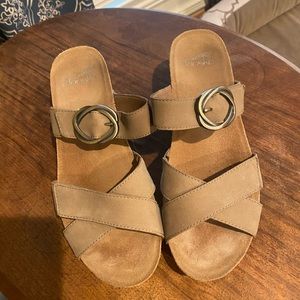 DANSKO Susie Taupe Nubuk - sandal wedge platform Size 39